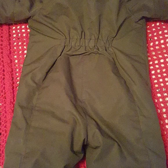 Snowsuit - Picture 3 of 8